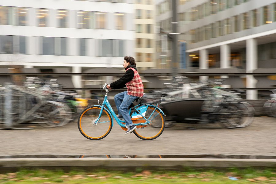 Blue-bike_Kobe Wens 8